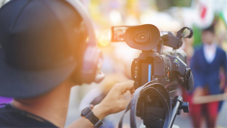 Silmien laserleikkaus kokemuksia kannattaa kysell&auml;, neuvoo Tuukka Kovasiipi