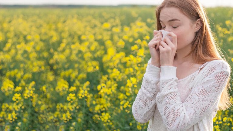 N&auml;in tunnistat siitep&ouml;lyst&auml; johtuvat allergiset silm&auml;oireet ja hoidat niit&auml; oikein