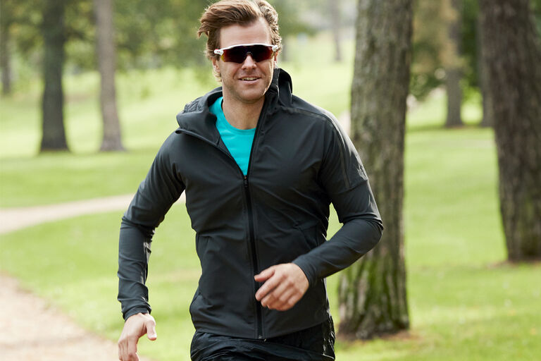 Linssien v&auml;ri kannattaa valita tarkkaan, sill&auml; tietyt v&auml;rit parantavat kontrastiherkkyytt&auml;.